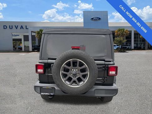 Used 2021 Jeep Wrangler Unlimited Sport AWD/4WD image 5