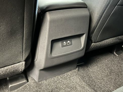 Used 2025 Nissan Frontier PRO-4X image 31