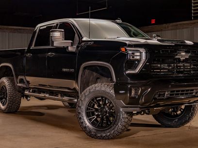 Used 2024 Chevrolet Silverado 2500 LTZ w/ LTZ Plus Package
