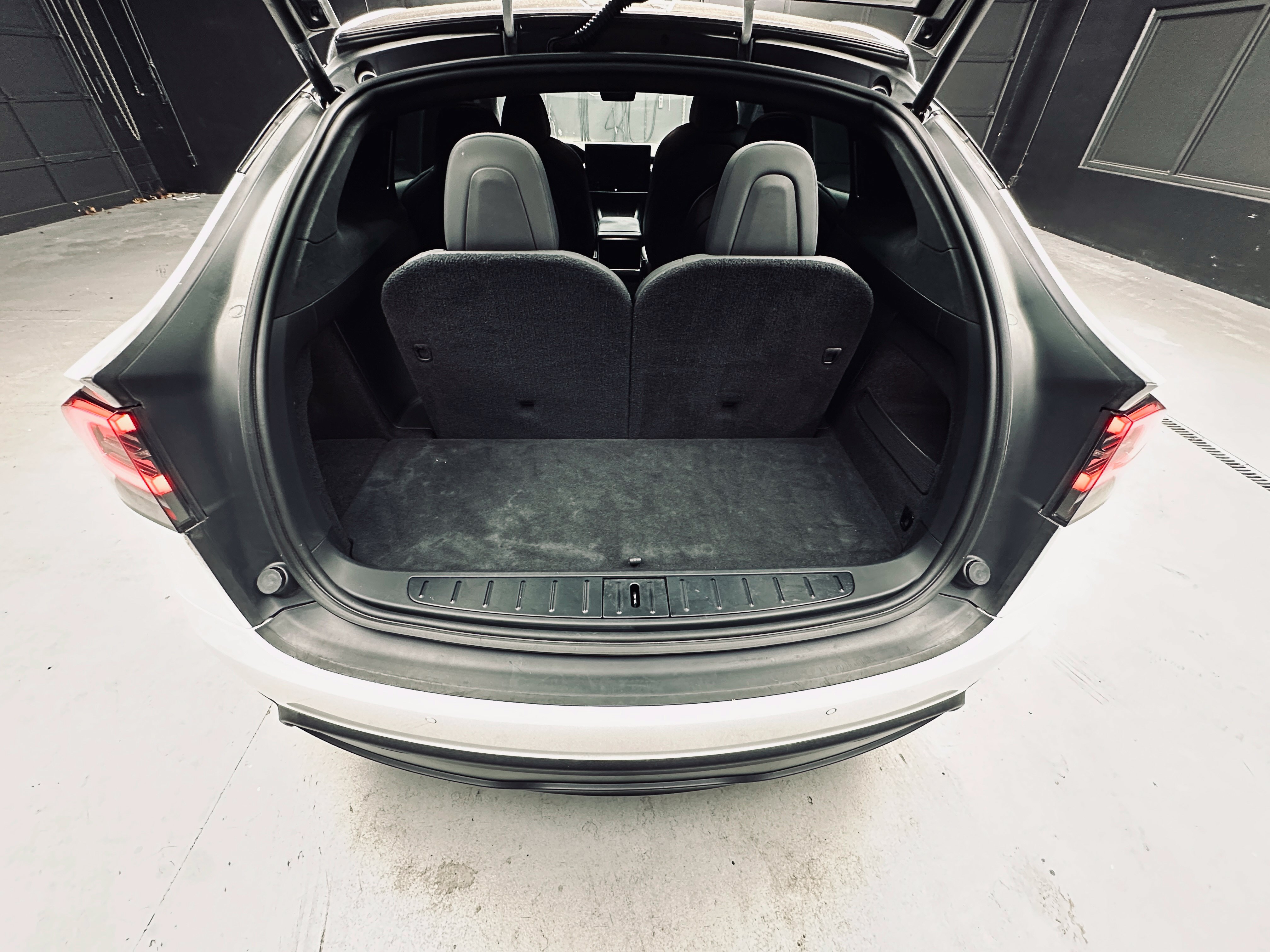 Used 2022 Tesla Model X Plaid AWD/4WD image 40
