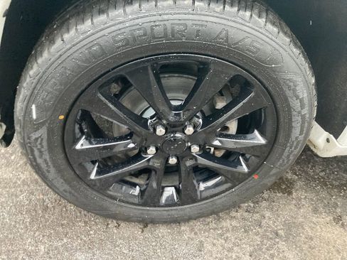 Used 2019 Jeep Grand Cherokee Altitude image 35