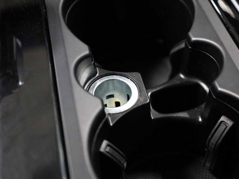 Used 2023 Audi Q8 Premium Plus w/ Premium Plus Package image 32