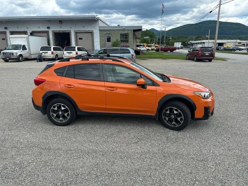 Used 2018 Subaru Crosstrek 2.0i Premium AWD/4WD image 5