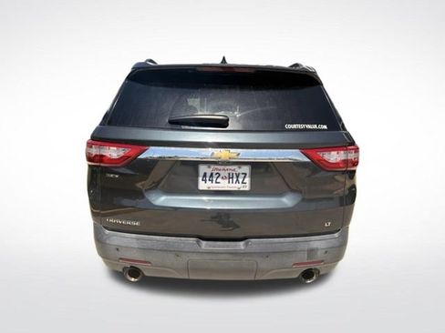 Used 2020 Chevrolet Traverse LT w/ LT Premium Package FWD image 7