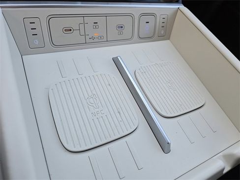 New 2025 Hyundai Santa Fe Calligraphy image 16