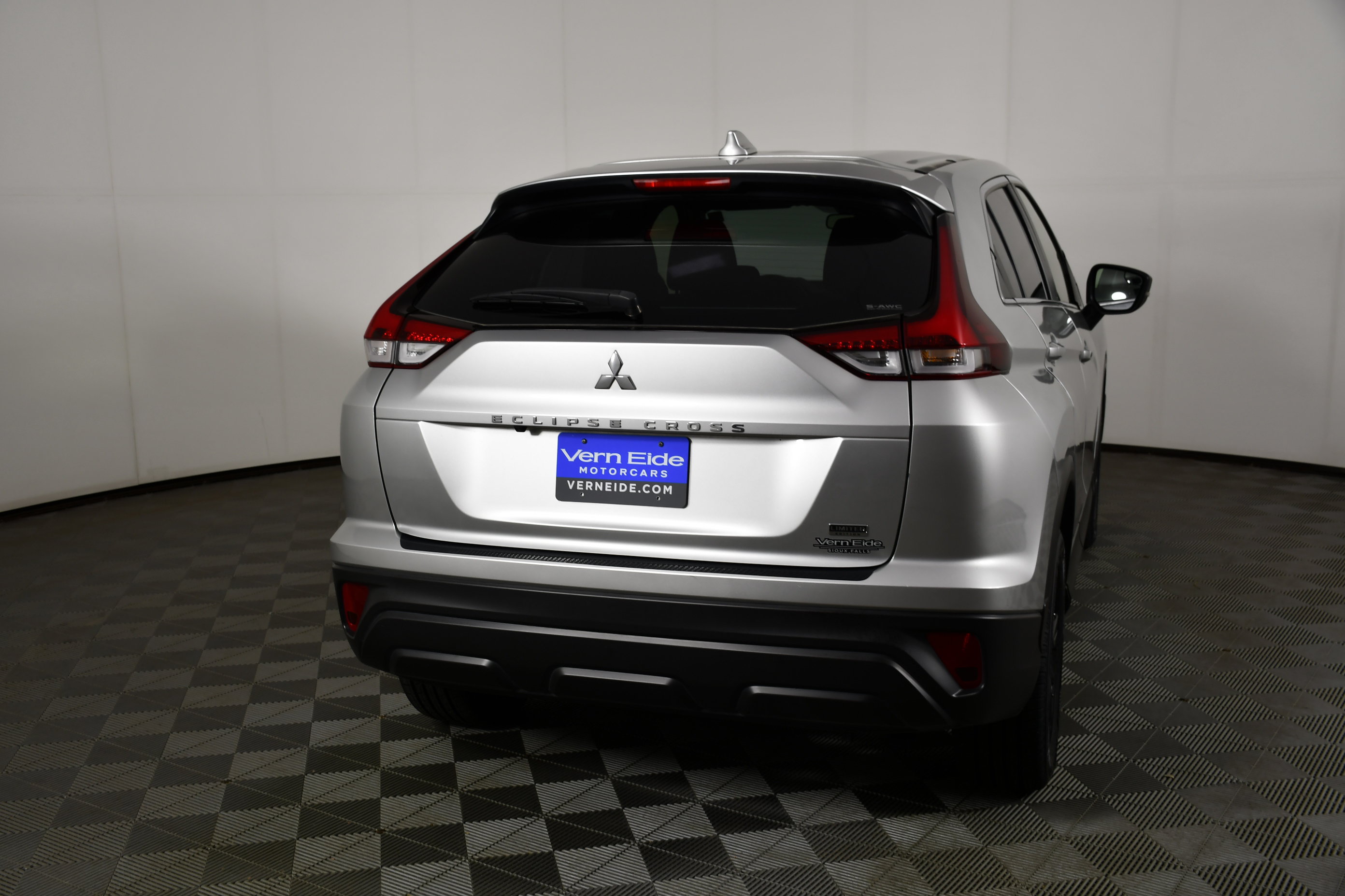 Used 2024 Mitsubishi Eclipse Cross LE AWD/4WD image 7
