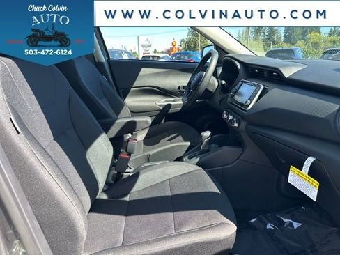 New 2025 Nissan Kicks Play S image 21