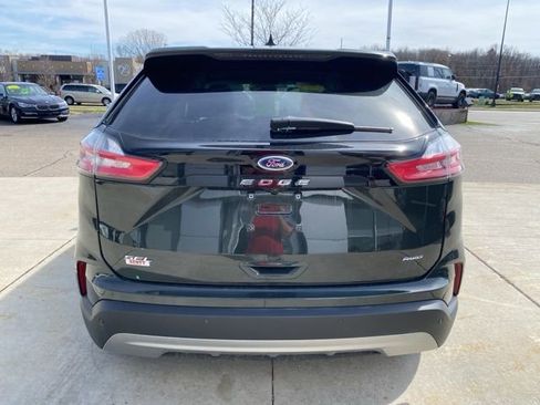Used 2024 Ford Edge SEL image 4