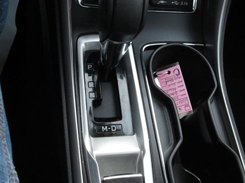 Used 2020 Subaru Ascent Limited w/ Technology Package image 12