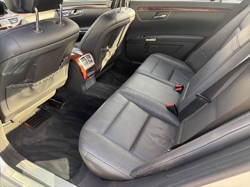 Used 2012 Mercedes-Benz S 550 image 8