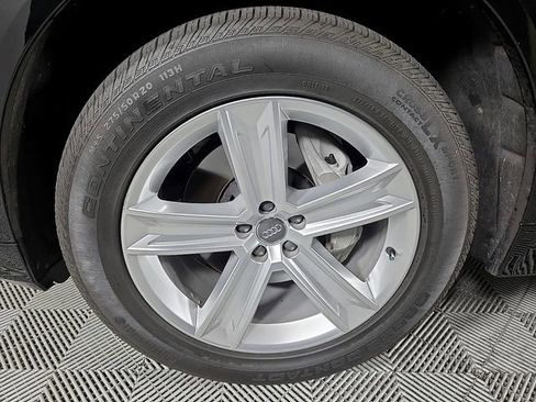 Used 2019 Audi Q8 Premium w/ Convenience Package image 9