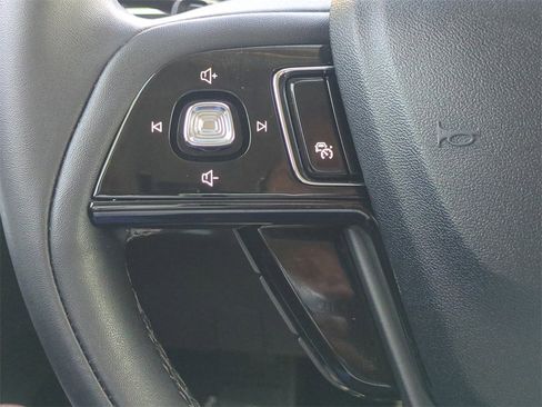 Used 2024 Lincoln Corsair FWD image 27