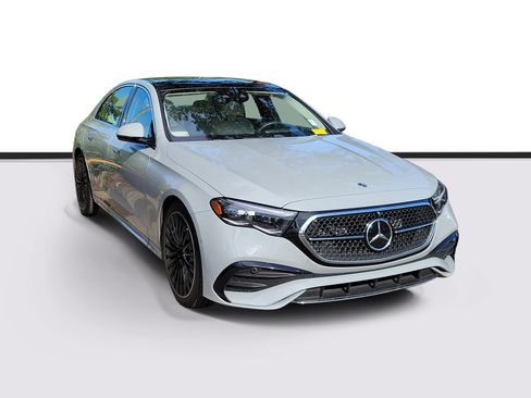 Used 2025 Mercedes-Benz E 450 4MATIC Sedan image 1
