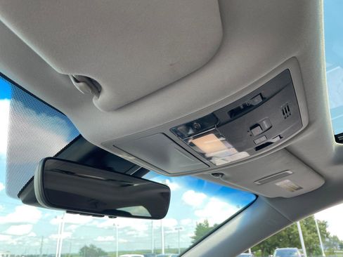 Used 2017 Lexus RX 450h F Sport image 29