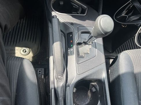 Used 2018 Toyota RAV4 LE w/ All Weather Liner Package AWD/4WD image 20