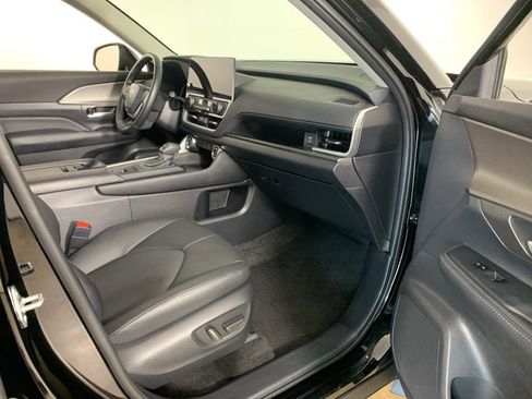 Used 2024 Toyota Grand Highlander AWD Hybrid image 41