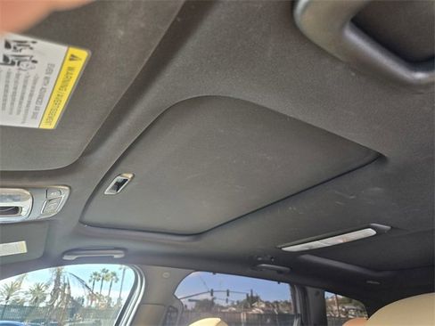 Used 2022 Kia Telluride SX w/ Nightfall Edition Package image 10