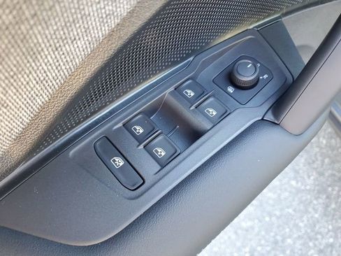 New 2026 Volkswagen Tiguan S image 13