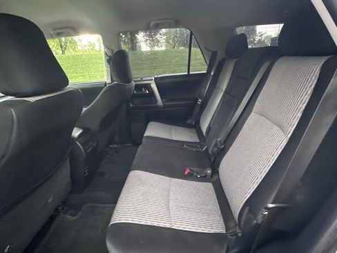 Used 2015 Toyota 4Runner SR5 image 10