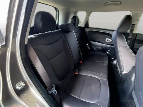 Used 2015 Kia Soul FWD image 18