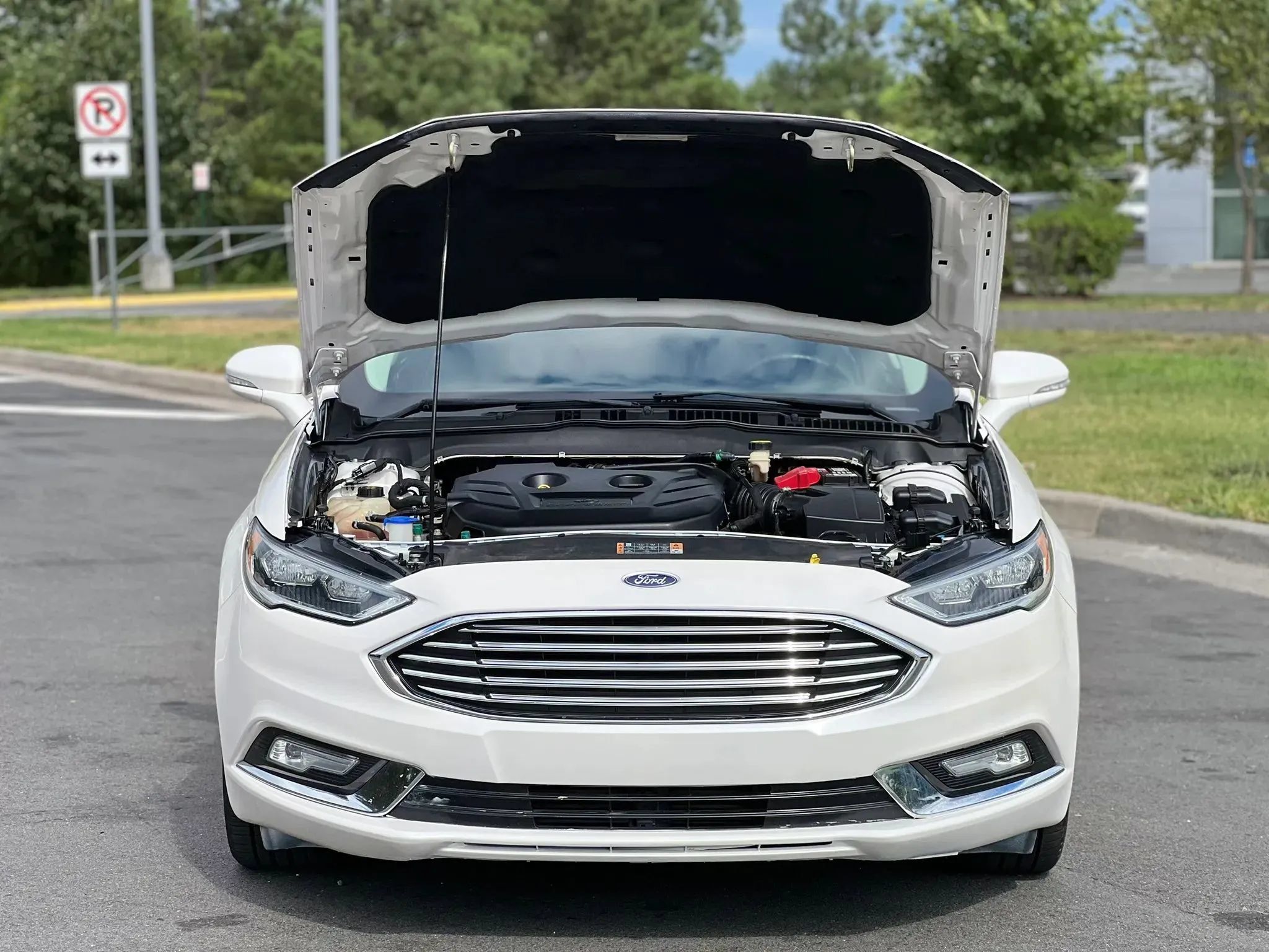 Used 2017 Ford Fusion Titanium AWD/4WD image 39