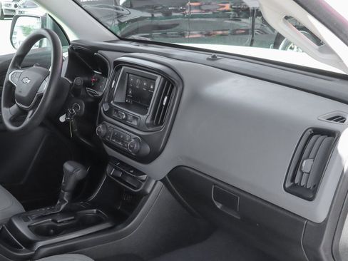 Used 2021 Chevrolet Colorado W/T w/ WT Convenience Package image 39