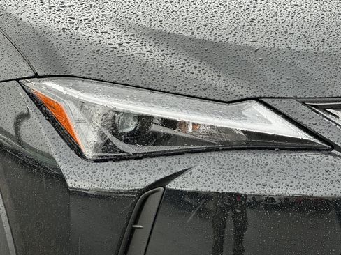 New 2025 Lexus UX 300h FWD image 10