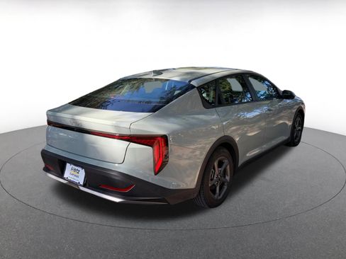 Used 2025 Kia K4 LXS image 7