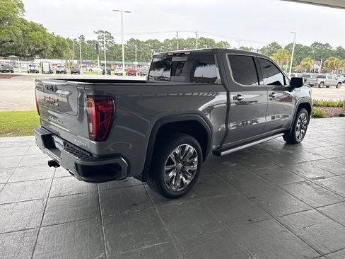 Used 2025 GMC Sierra 1500 Denali w/ Denali Reserve Package AWD/4WD image 13