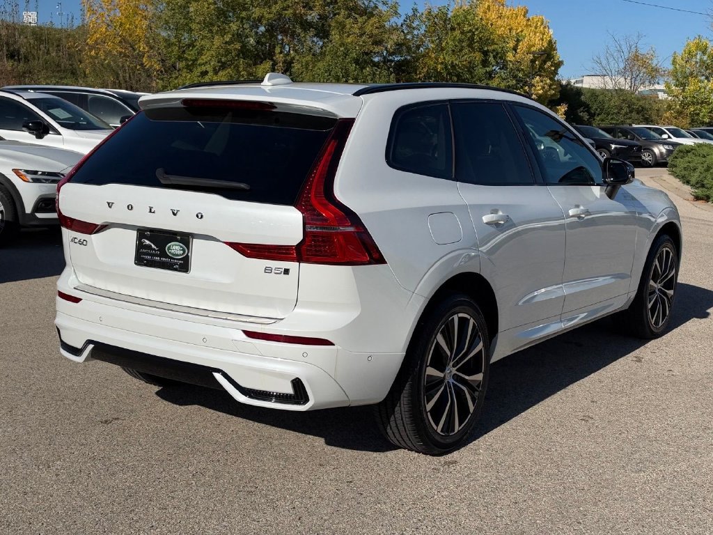Certified 2024 Volvo XC60 B5 Plus w/ Protection Package Premier AWD/4WD image 4