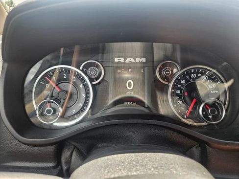 Used 2019 RAM 1500 Big Horn RWD image 15