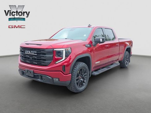 Used 2023 GMC Sierra 1500 Elevation w/ Elevation Premium Package AWD/4WD image 3