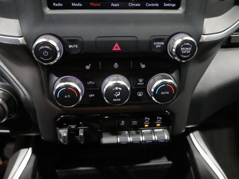 Used 2021 RAM 1500 Big Horn image 28