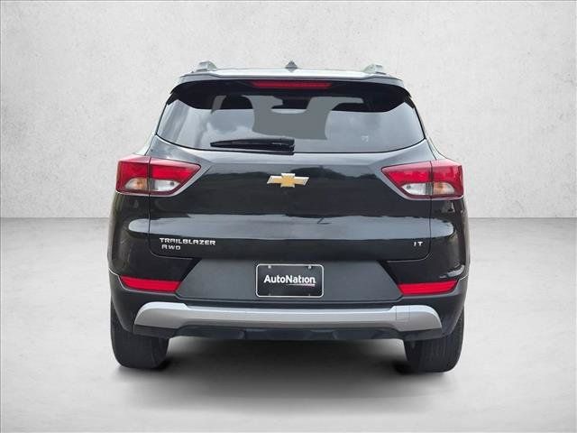 Used 2025 Chevrolet TrailBlazer LT AWD/4WD image 7