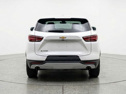 Used 2025 Chevrolet Blazer LT FWD image 7
