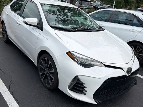 Used 2019 Toyota Corolla SE FWD image 1