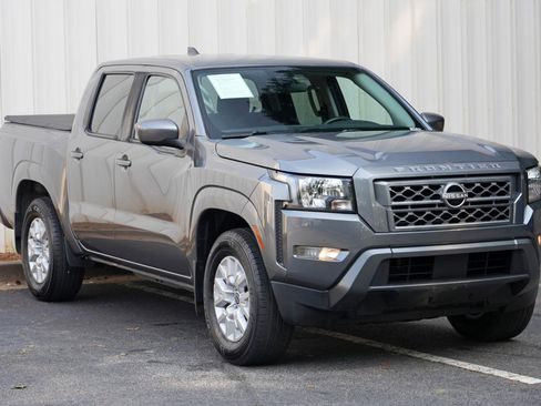 Used 2022 Nissan Frontier SV RWD image 47