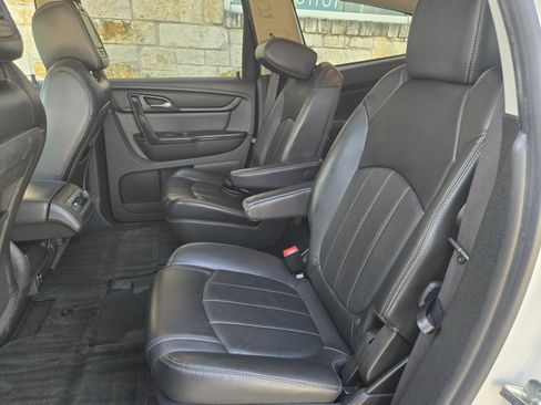 Used 2015 Chevrolet Traverse LTZ FWD image 7