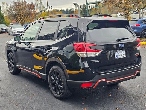 Used 2024 Subaru Forester Sport image 5