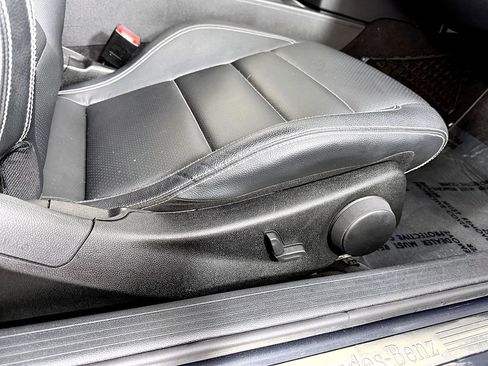 Used 2013 Mercedes-Benz C 250 Coupe image 40