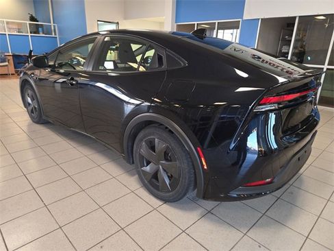 Used 2024 Toyota Prius Limited image 6