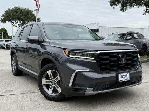 Used 2023 Honda Pilot EX-L image 2