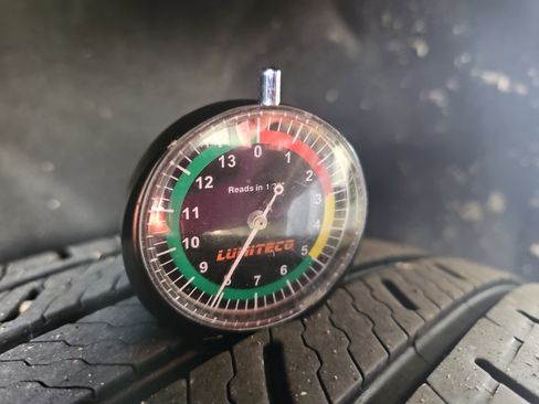 Used 2018 GMC Acadia SLT image 30