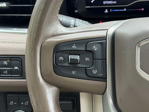 Used 2023 GMC Yukon XL Denali w/ Denali Reserve Package AWD/4WD image 19