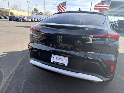 Used 2024 Buick Envista Preferred image 5