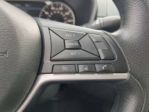 Used 2024 Nissan Altima 2.5 SV FWD image 29
