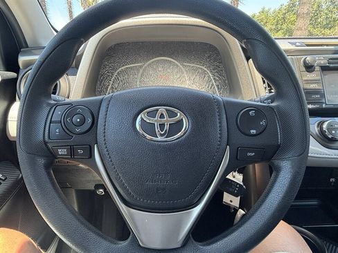 Used 2014 Toyota RAV4 XLE FWD image 22