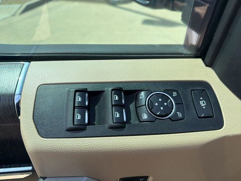 Used 2020 Ford F250 Lariat w/ Tremor Off-Road Package image 15