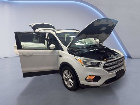 Used 2018 Ford Escape SE AWD/4WD image 7
