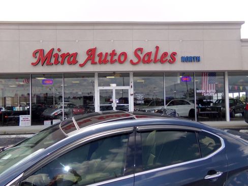 Used 2015 Kia Cadenza Premium w/ Luxury Package FWD image 11